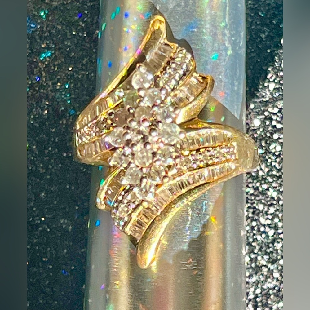 10k Yellow Gold Womens Natural Diamond